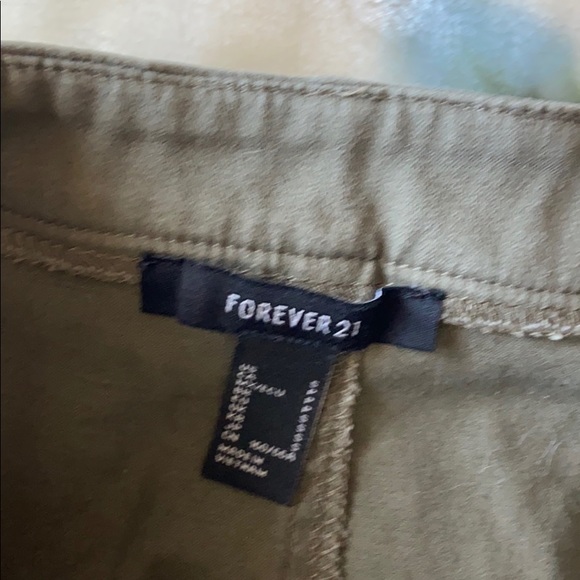 Cute tight fitting army green skirt. - Picture 3 of 3